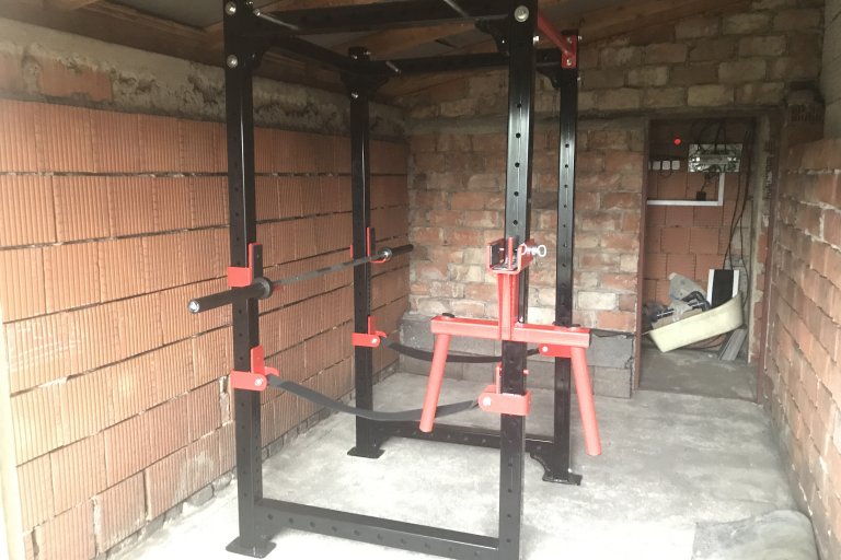 Garage Gym 001