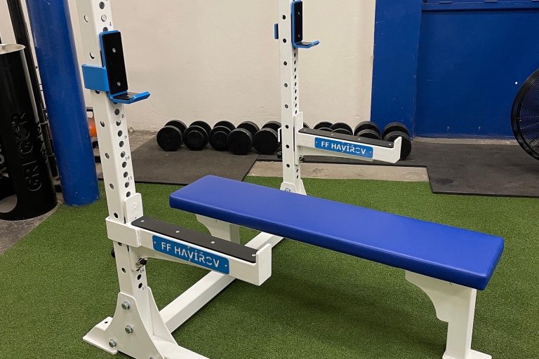 Power rack bench
